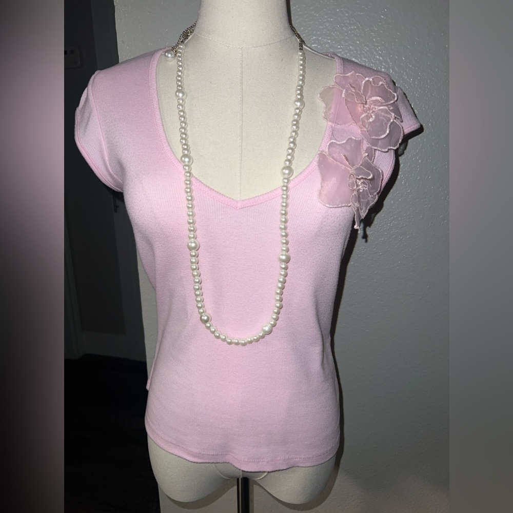 Light pink flower v- neck t shirt